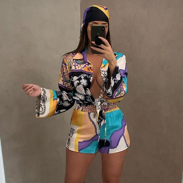 women's tracksuits 3 pieces set 2021 summer autumn fashion women female floral print long sleeve shirt and elastic waist shorts sc, Gray
women's tracksuits 3 pieces set 2021 summer autumn fashion women female floral print long sleeve shirt and elastic waist shorts sc, Gray