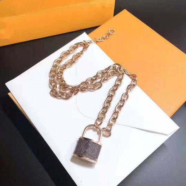 fashion strands designer necklaces retro flower lock chain necklace jewelry set classic letter woman strings, Black
fashion strands designer necklaces retro flower lock chain necklace jewelry set classic letter woman strings, Black