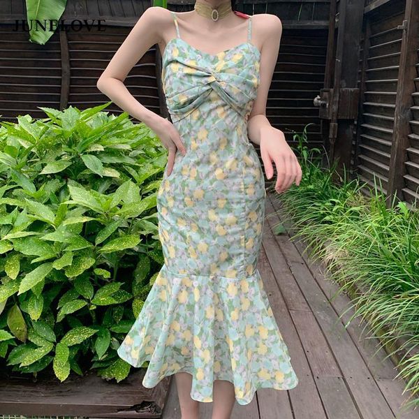 women trumpet v-neck spaghetti strap floral korean style beach vintage slim lady simple chic elegant boho vestidos casual dresses, Black;gray
women trumpet v-neck spaghetti strap floral korean style beach vintage slim lady simple chic elegant boho vestidos casual dresses, Black;gray