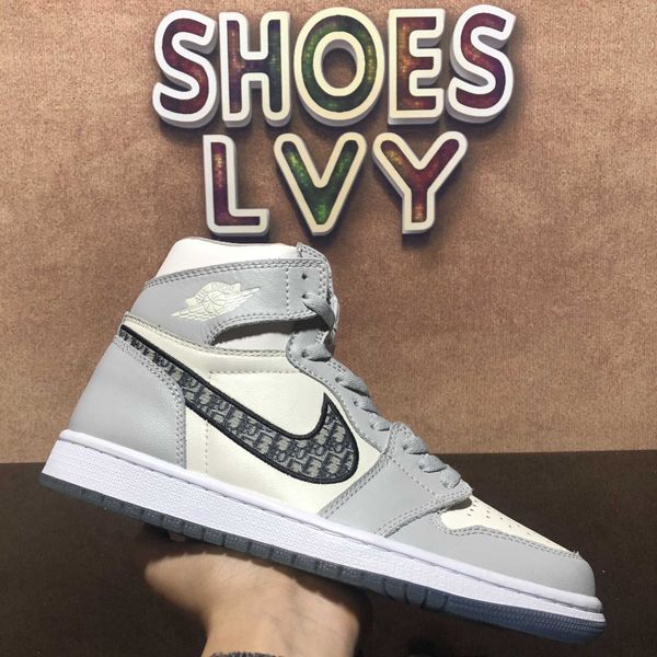 travis scotts x nike air jordan 1 high basketball shoes unc university blue chicago obsidian royal toe shattered men women sport sneaker wit
travis scotts x nike air jordan 1 high basketball shoes unc university blue chicago obsidian royal toe shattered men women sport sneaker wit