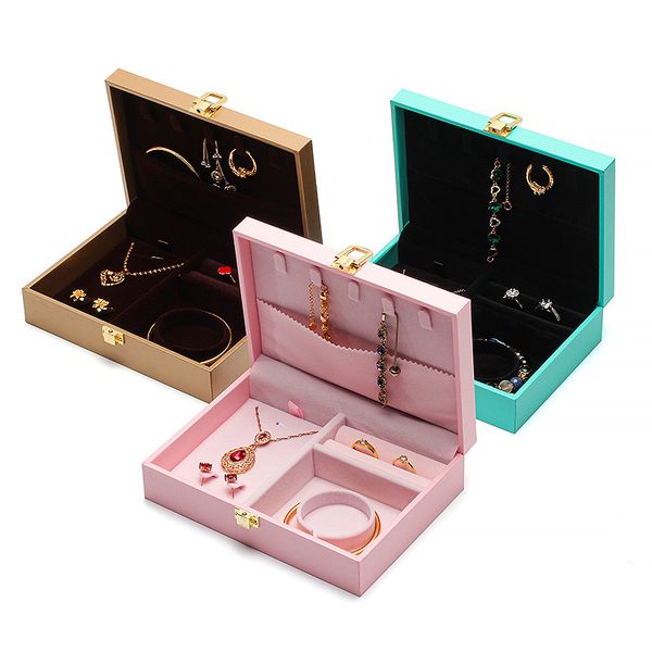 2021 style leather-filled paper storage box portable rings necklaces pendants earrings bracelets jewelry packaging case european-style multi, Black;white
2021 style leather-filled paper storage box portable rings necklaces pendants earrings bracelets jewelry packaging case european-style multi, Black;white