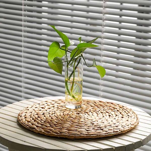 pcs 38/35/30cm round rattan placemats natural cattail straw woven dining table mats heat coasters kitchen & pads
pcs 38/35/30cm round rattan placemats natural cattail straw woven dining table mats heat coasters kitchen & pads
