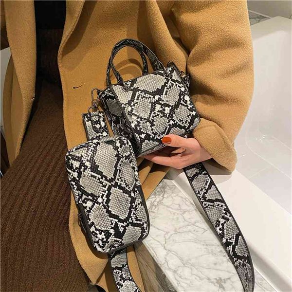 personalized net red small 2021 new fashion snake single shoulder messenger ins super fire women's twin bag
personalized net red small 2021 new fashion snake single shoulder messenger ins super fire women's twin bag