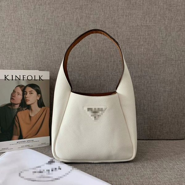 2021 prad shoulder bucket bag cowhide underarm vegetable basket bag cross handbag hobo versatile tote a6w4
2021 prad shoulder bucket bag cowhide underarm vegetable basket bag cross handbag hobo versatile tote a6w4