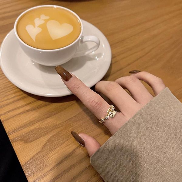 wedding rings brand jewelry european micro inlaid butterfly female mouth adjustable finger ring vintage party for women girls, Slivery;golden
wedding rings brand jewelry european micro inlaid butterfly female mouth adjustable finger ring vintage party for women girls, Slivery;golden