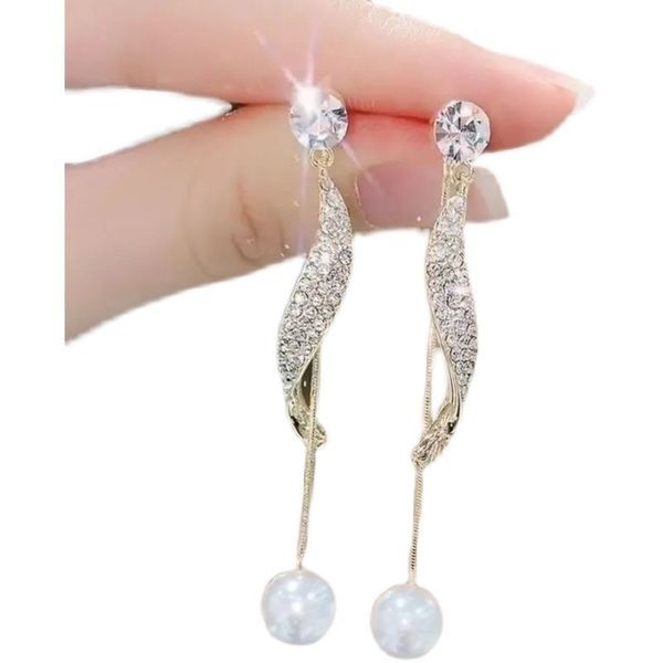 luxury a two wearing pearl earrings versatile temperament, high sense earrings, women's new fashion earrings in 2021, Silver
luxury a two wearing pearl earrings versatile temperament, high sense earrings, women's new fashion earrings in 2021, Silver