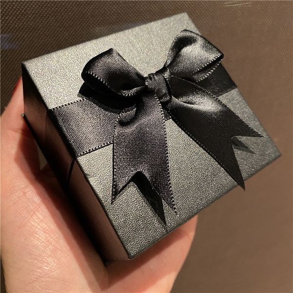 paf black high jewelry packaging boxes quality gift bagbracelet fashion bag jewelry boxes earrings necklace bracelet atmosphere fashion pac, Black;white
paf black high jewelry packaging boxes quality gift bagbracelet fashion bag jewelry boxes earrings necklace bracelet atmosphere fashion pac, Black;white