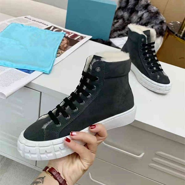 boots 2021 designer womens boots fashion soft leather flat bottom snowthick casual shoes winter wool boot naked lutg, Black
boots 2021 designer womens boots fashion soft leather flat bottom snowthick casual shoes winter wool boot naked lutg, Black