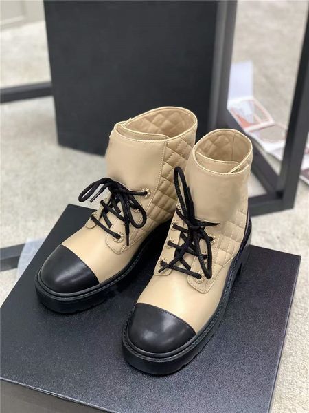 classic lace-up motorcycle ankle boots rhomboid element with chain link shoe toe electric embroidery brand logo sheepskin cowhide leather fa, Black
classic lace-up motorcycle ankle boots rhomboid element with chain link shoe toe electric embroidery brand logo sheepskin cowhide leather fa, Black