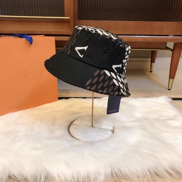 sunshade luxury bucket hats fashion logo stitching design men womens cap geometric pattern design personalized cornice brand hat, Blue;gray
sunshade luxury bucket hats fashion logo stitching design men womens cap geometric pattern design personalized cornice brand hat, Blue;gray