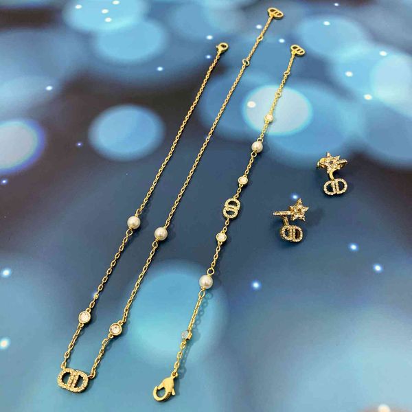 special offer 70% off luxury jewelry family's new letter pearl necklace in 20 years, Silver
special offer 70% off luxury jewelry family's new letter pearl necklace in 20 years, Silver