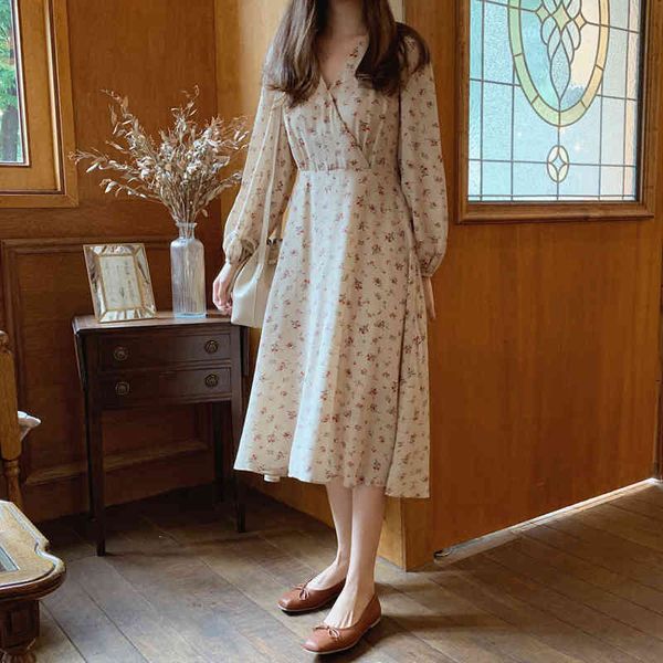 casual dresses dresses vintage floral print v-neck puff-sleeve women lace-up waist a-line female dress elegant party vestidos femme dhgn, Black;gray
casual dresses dresses vintage floral print v-neck puff-sleeve women lace-up waist a-line female dress elegant party vestidos femme dhgn, Black;gray