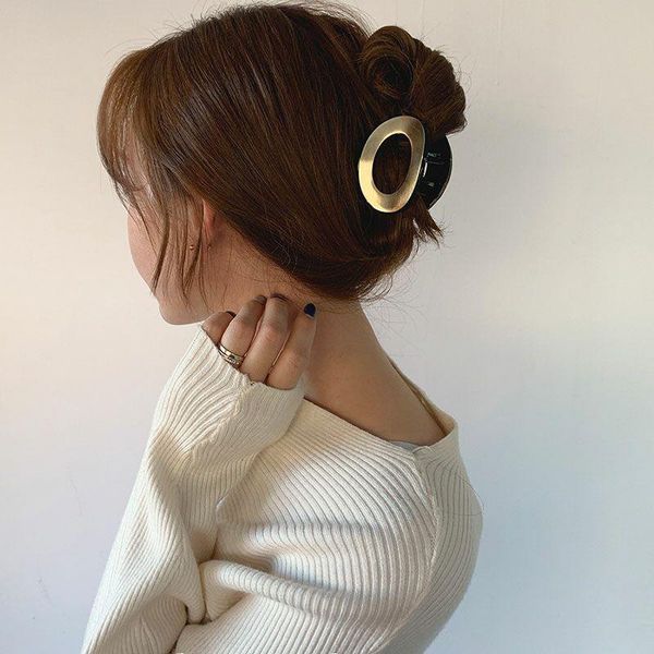 hair accessories vintage resin geometric hollow golden rectangle oval square acrylic claw for women girls style make
hair accessories vintage resin geometric hollow golden rectangle oval square acrylic claw for women girls style make