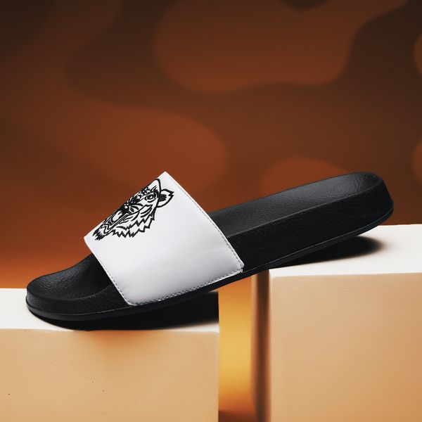 summer series herringbone sandals slippers, the latest high-quality leather fashion flat-heeled brand sports beach shoes for men and women,, Black
summer series herringbone sandals slippers, the latest high-quality leather fashion flat-heeled brand sports beach shoes for men and women,, Black