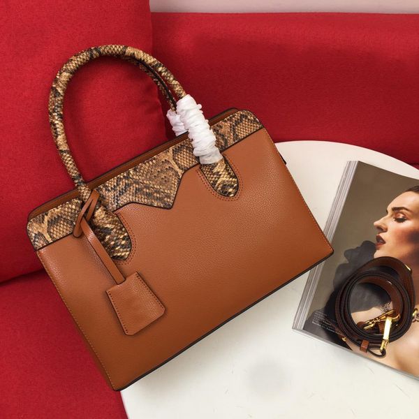 leather bags luxury brown serpentine handbag lady fashion shoulder totes women messenger bag designer business briefcase retro brand handbag
leather bags luxury brown serpentine handbag lady fashion shoulder totes women messenger bag designer business briefcase retro brand handbag