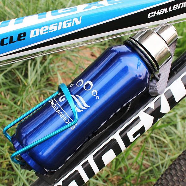 vacuum flask outdoor portable children's water cup large-capacity stainless steel simple male and female pupils bottle
vacuum flask outdoor portable children's water cup large-capacity stainless steel simple male and female pupils bottle