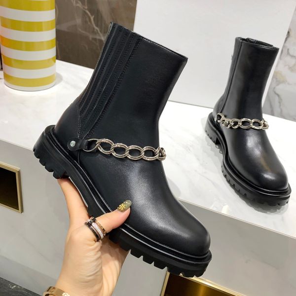 leather fashion luxury high-end casual women's boots, designer,chain elements, comfortable and breathable,, Black
leather fashion luxury high-end casual women's boots, designer,chain elements, comfortable and breathable,, Black