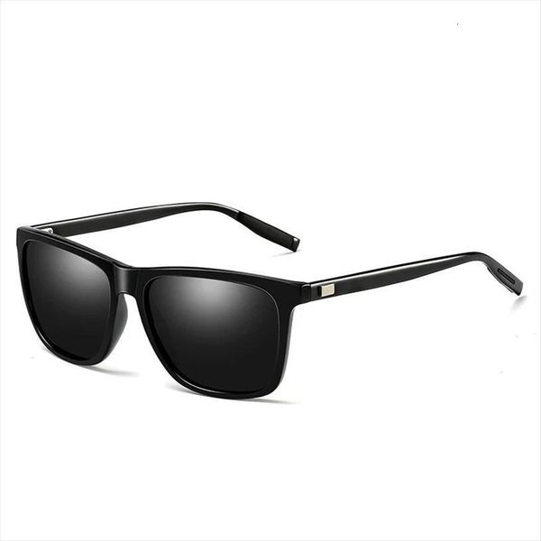 polarized sunglasses classic brand sun glasses coating lens driving eyewear men vintage, White;black
polarized sunglasses classic brand sun glasses coating lens driving eyewear men vintage, White;black