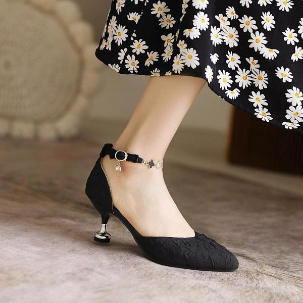 5cm shallow cloth with pearl ring clasp cat heels ins career banquet women's shoes sandals, Black
5cm shallow cloth with pearl ring clasp cat heels ins career banquet women's shoes sandals, Black