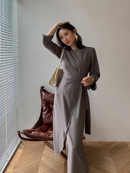 autumn of women elegant mature bandage three quarters irregular dressed in quality party dress, Black;gray
autumn of women elegant mature bandage three quarters irregular dressed in quality party dress, Black;gray