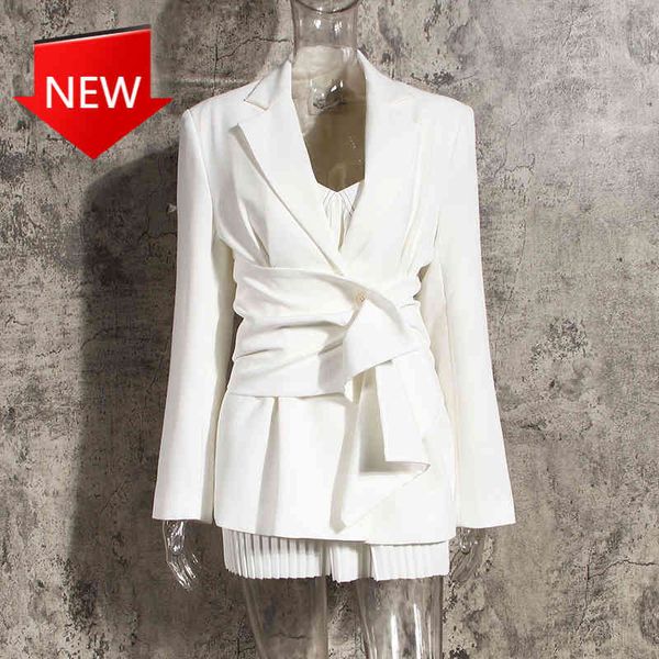 suits adjustment fashion jacket spring 2021 female white knot joint irregular blazer lapel, White;black
suits adjustment fashion jacket spring 2021 female white knot joint irregular blazer lapel, White;black