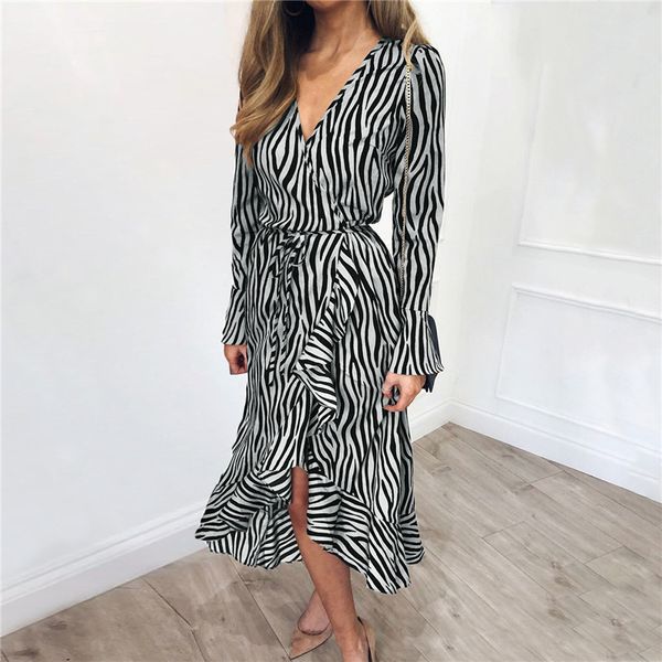 2021summer long dresses 2021 women zebra print beach chiffon dress casual long sleeve v neck ruffles elegant party dress vestidos, Black;gray
2021summer long dresses 2021 women zebra print beach chiffon dress casual long sleeve v neck ruffles elegant party dress vestidos, Black;gray