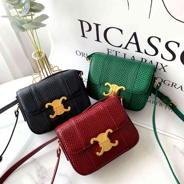 wholesale leather triumphal pattern arch shoulder box women's one cross mini dinner party stewardess small square tofu bag luxurys desi
wholesale leather triumphal pattern arch shoulder box women's one cross mini dinner party stewardess small square tofu bag luxurys desi