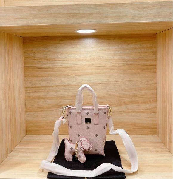 fashion mini handbag 21 digner letter printed shoulder trend with hardware zipper women's msenger wf2103022
fashion mini handbag 21 digner letter printed shoulder trend with hardware zipper women's msenger wf2103022