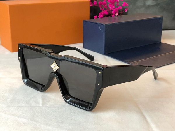 1485 mens sunglasses for women men sun glasses fashion style protects eyes uv400 lens with case, White;black
1485 mens sunglasses for women men sun glasses fashion style protects eyes uv400 lens with case, White;black