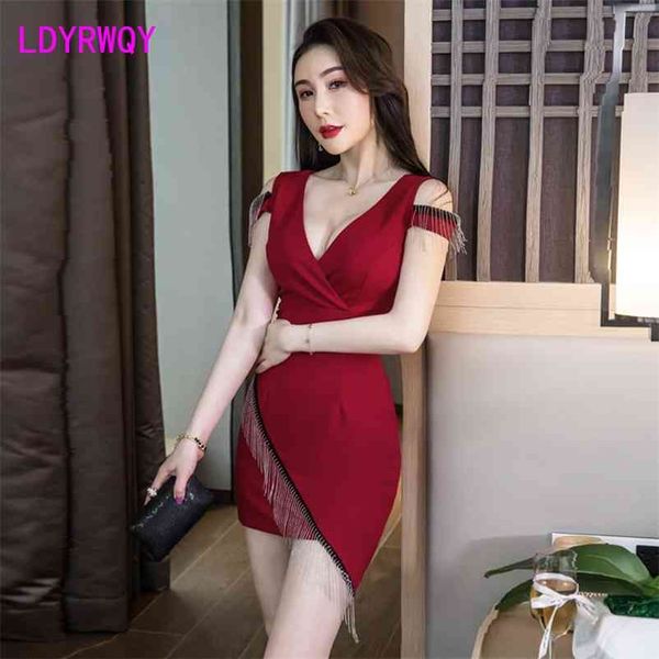 ldyrwqy fashion v-neck strapless fringed waist to show slim irregular french dress woman knee-length regular 210603, Black;gray
ldyrwqy fashion v-neck strapless fringed waist to show slim irregular french dress woman knee-length regular 210603, Black;gray
