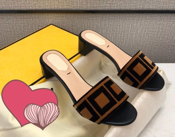 slippers 2021 sandals women's leather sole made good materials and exquisite workmanship. this is a pair of trustworthy shoes 35-42, Black
slippers 2021 sandals women's leather sole made good materials and exquisite workmanship. this is a pair of trustworthy shoes 35-42, Black