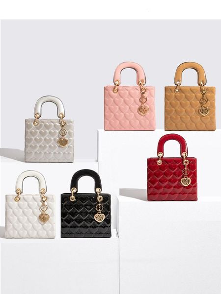 evening bags shangpin hall premium red patent leather handbag 2021 fashion light luxury female bag banquet one-shoulder messenger
evening bags shangpin hall premium red patent leather handbag 2021 fashion light luxury female bag banquet one-shoulder messenger
