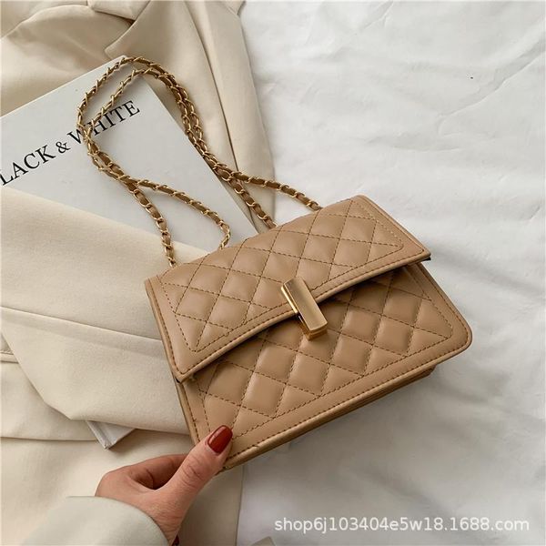 evening bags women's bag 2021 summer fashion trend one-shoulder creative pu messenger chain purses and handbags luxury designer
evening bags women's bag 2021 summer fashion trend one-shoulder creative pu messenger chain purses and handbags luxury designer