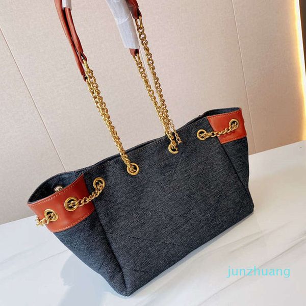 designer- women bags fashion shopping bag metal chain shoulder strap fashionable bag casual versatile style
designer- women bags fashion shopping bag metal chain shoulder strap fashionable bag casual versatile style