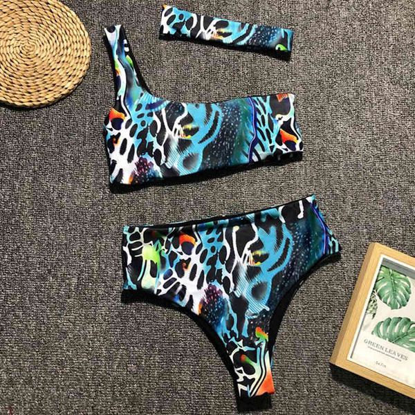 shoulder high waist 2021 female swimsuit women snake print swimwear two-pieces bikini set bather bathing suitb
shoulder high waist 2021 female swimsuit women snake print swimwear two-pieces bikini set bather bathing suitb