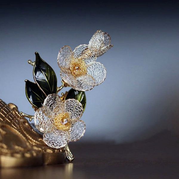 new 2021 handmade jewelry net flower elegant fancy lady creative vintage brooches pin, Golden;silver
new 2021 handmade jewelry net flower elegant fancy lady creative vintage brooches pin, Golden;silver