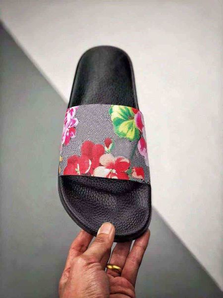 mens womens slipper summer sandals beach slides fashion leisure slippers ladies sandali bathroom home shoes classic letter z0agz0ag zlh, Black
mens womens slipper summer sandals beach slides fashion leisure slippers ladies sandali bathroom home shoes classic letter z0agz0ag zlh, Black
