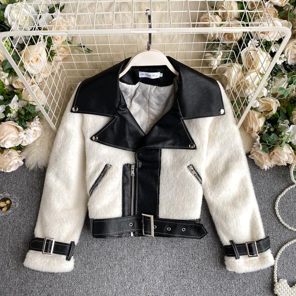 women's leather & faux korean winter fur all-in-one handsome locomotive imitation mink velvet short coats women fashion streetwear 2021, Black
women's leather & faux korean winter fur all-in-one handsome locomotive imitation mink velvet short coats women fashion streetwear 2021, Black