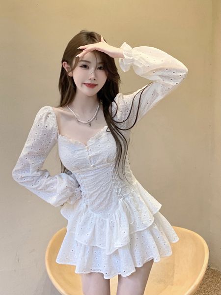 2021 autumn girl temperament, slim waist, pure white dress, ins long sleeve bandage skirt, Black;gray 
2021 autumn girl temperament, slim waist, pure white dress, ins long sleeve bandage skirt, Black;gray