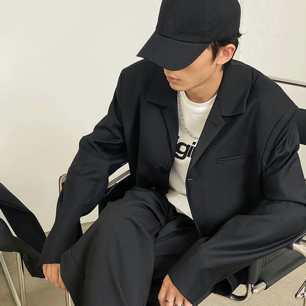 men's autumn 2021 new short style suit jacket trend handsome loose casual signle breasted notched long sleeve blazer 9y8866, White;black
men's autumn 2021 new short style suit jacket trend handsome loose casual signle breasted notched long sleeve blazer 9y8866, White;black