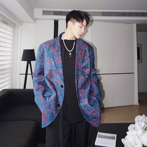 men's suits & blazers men vintage jacquard pattern loose casual jacket male retro streetwear coat blazer stage fashion show clothing dy, White;black
men's suits & blazers men vintage jacquard pattern loose casual jacket male retro streetwear coat blazer stage fashion show clothing dy, White;black