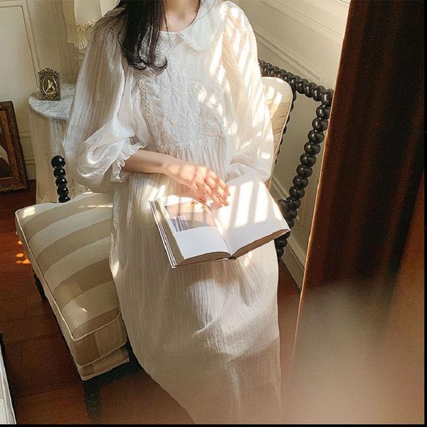 vintage embroidery white cotton long womens sleepwears nightgowns sweet floral elegant spring autumn night dress, Black;red
vintage embroidery white cotton long womens sleepwears nightgowns sweet floral elegant spring autumn night dress, Black;red