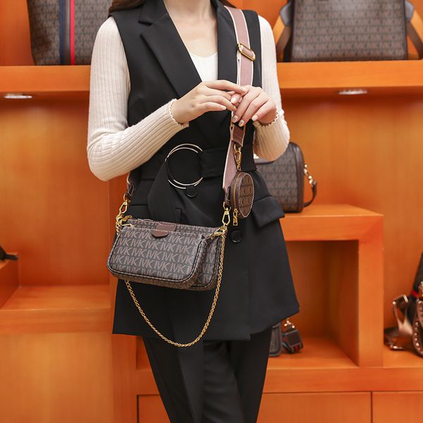 axillary package jia 2021 fashion versatile mahjong women's bag foreign style three piece diagonal span single shoulder chain
axillary package jia 2021 fashion versatile mahjong women's bag foreign style three piece diagonal span single shoulder chain