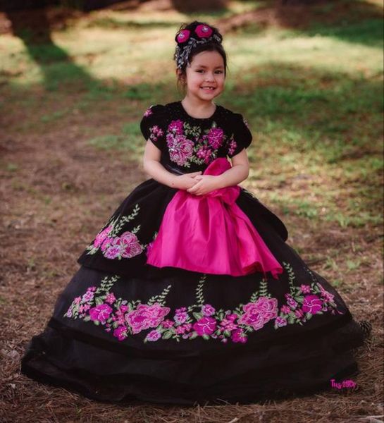 2022 black 3d floral flowers little girls pageant dresses ball gown velvet short sleeves flower girl prom formal party first communion dress, White;red
2022 black 3d floral flowers little girls pageant dresses ball gown velvet short sleeves flower girl prom formal party first communion dress, White;red