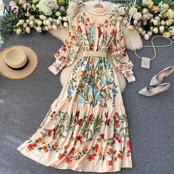 button dress 2021 thin waist brace dressed in fancy autumn flower banners exquisite women's dresses, Black;gray
button dress 2021 thin waist brace dressed in fancy autumn flower banners exquisite women's dresses, Black;gray
