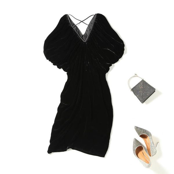 party dresses black velvet dress woman autumn 2021 v-neck batwing sleeves backless midi s-xl, White;black
party dresses black velvet dress woman autumn 2021 v-neck batwing sleeves backless midi s-xl, White;black