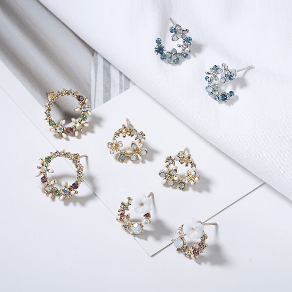 studs earrings korean version simple versatile fashion fresh personality garland oil dripping circle flower, Golden;silver
studs earrings korean version simple versatile fashion fresh personality garland oil dripping circle flower, Golden;silver