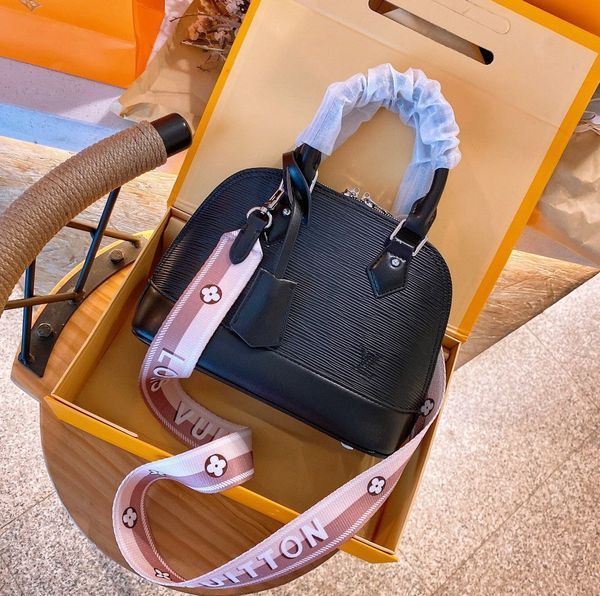 2021 luxury brand women shoulder bags handbag ladies evening bag fashion tote backpack handbags -l4216, Red;black
2021 luxury brand women shoulder bags handbag ladies evening bag fashion tote backpack handbags -l4216, Red;black