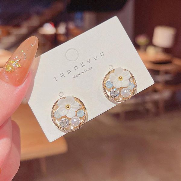 stud french elegant retro super fairy pearl rhinestone inlaid small white flower earring dangle ear drop, Golden;silver
stud french elegant retro super fairy pearl rhinestone inlaid small white flower earring dangle ear drop, Golden;silver