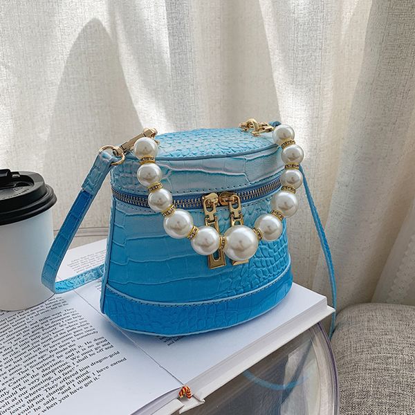 hbp trend shoulder bags summer new gradient color pearl bucket handbag 2021 crocodile pattern stylish shoulders trend messenger bag
hbp trend shoulder bags summer new gradient color pearl bucket handbag 2021 crocodile pattern stylish shoulders trend messenger bag